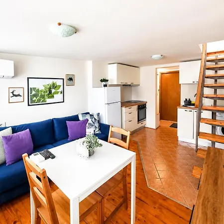 Koloni Bright & Cosy Loft Апартаменти